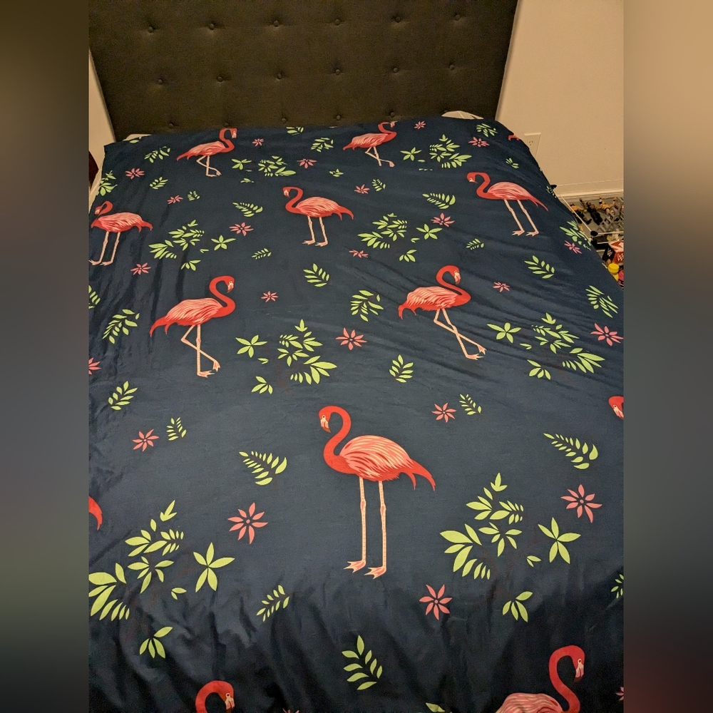 Flamingo themed bedding